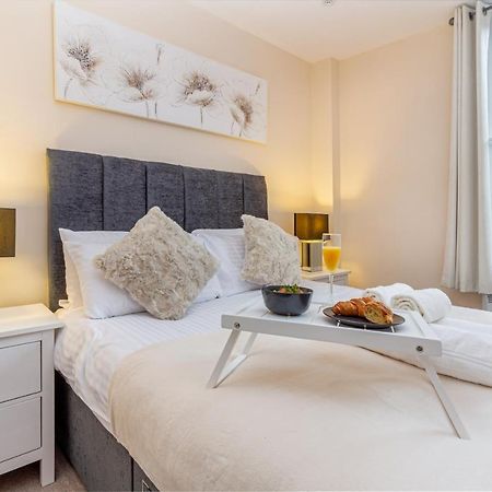 Guest Homes - Trinity Flat Worcester Ngoại thất bức ảnh