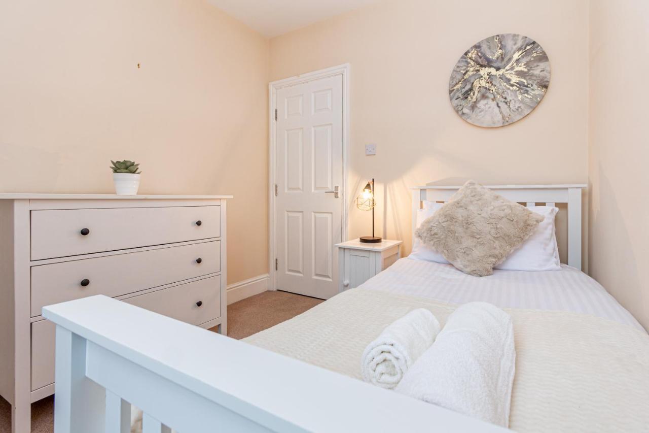 Guest Homes - Trinity Flat Worcester Ngoại thất bức ảnh